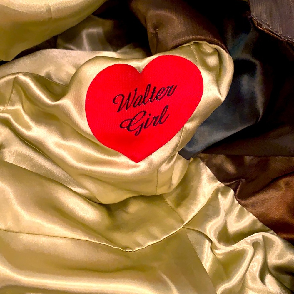 Sleek, Sexy Jacket! - image 5